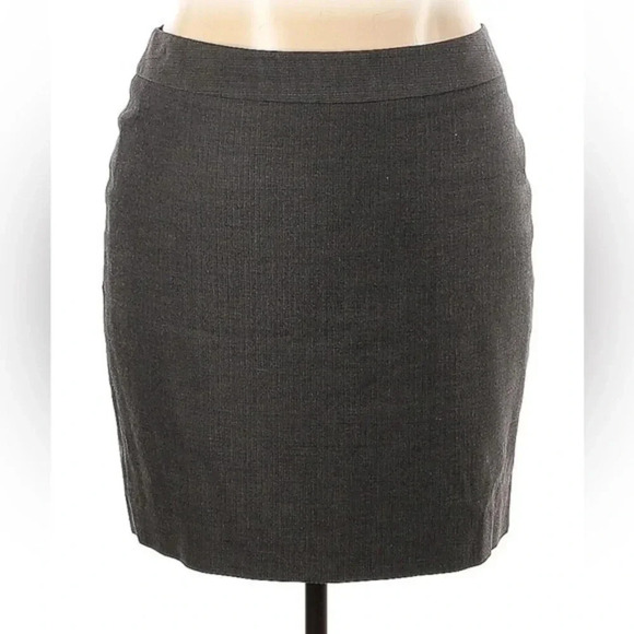 Ann Taylor | Charcoal Grey Tweed Classic Pencil Skirt Plus Size 18 - Like New! - Picture 1 of 2